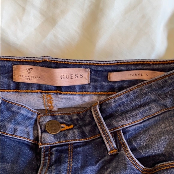 Guess Curve X Skinny Jegging/Jeans - Picture 2 of 2